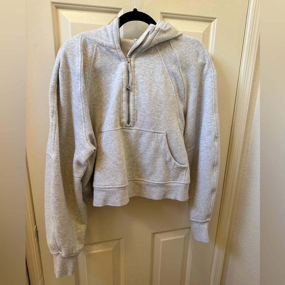 Grey lululemon scuba cropped half zip with hood